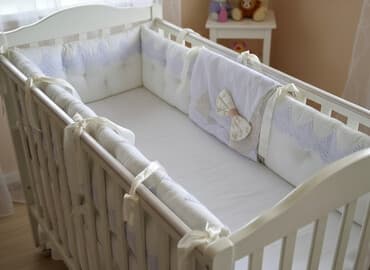 двухъярусные кровати для взрослых в бишкеке: Продаю бортики на детскую кроватку + тюль. 3000с торг — 1