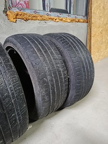 Шиналар жана дисктер: Комплект летних шин 235/45 ZR18 98W - Количество: 4 шт. - Тип — 5