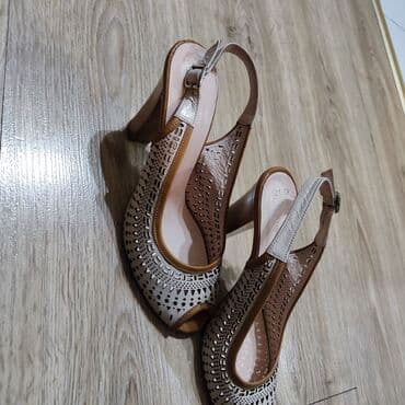 фирменная обувь из италии: Продаю босоножки. Покупали basconi 6500 сом. Натуральная кожа. Новые — 4