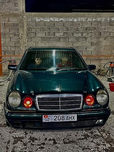 Mercedes-Benz E-Class: 1996 г., Автомат, Бензин, Седан — 4