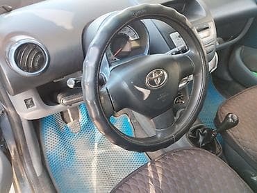 changan 2008: Toyota Aygo: 2009 г., 1 л, Ручные, Бензин, Хэтчбэк — 1