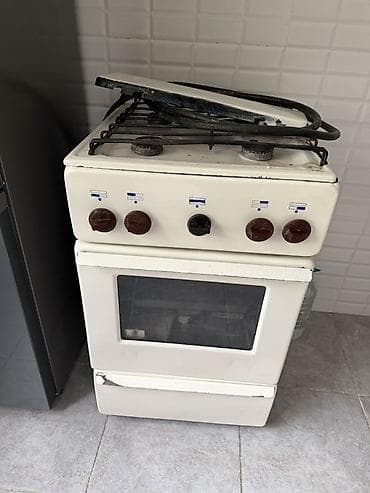 Газовая плита с духовкой, напольная, компактная. Характеристики: - 4 — 2