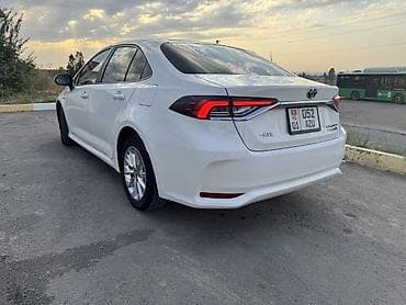 corolla e120: Toyota Corolla: 2021 г., 1.8 л, Вариатор, Гибрид, Седан — 3