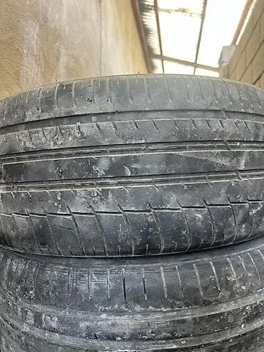 шины 235 40 19: Продам покрышко мож кому надо за 1 шт 500 сом. Резина слабая можно — 5