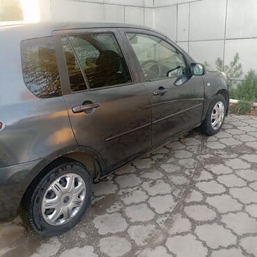 шкода практик: Компактный пятидверный хэтчбек темно‑серого цвета. Характеристики и — 3