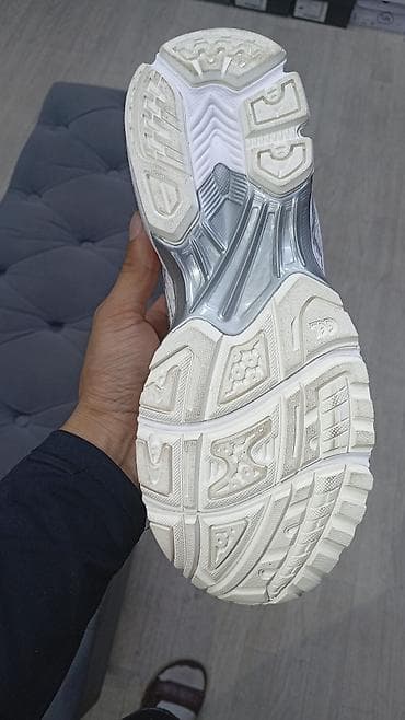 гель алоэ вера: Мужские кроссовки, 43, Asics, Новый, цвет - Белый — 2