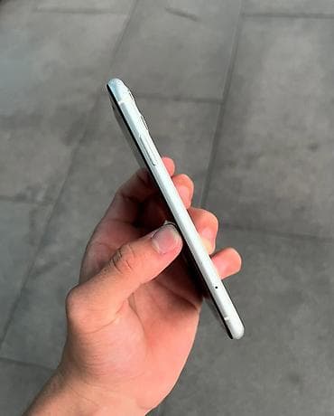 IPhone 11, 128 ГБ, Белый, Кабель at lalafo.kg IPhone 11, 128 ГБ, Белый, Кабель