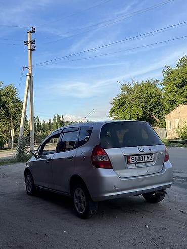 cr v 1 поколение: Honda Fit: 2002 г., 1.3 л, Вариатор, Бензин, Хэтчбэк — 5