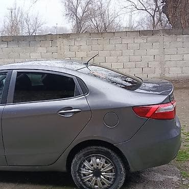 продаю морнинг: Kia Rio: 2013 г., 1.6 л, Ручные, Бензин, Седан — 3