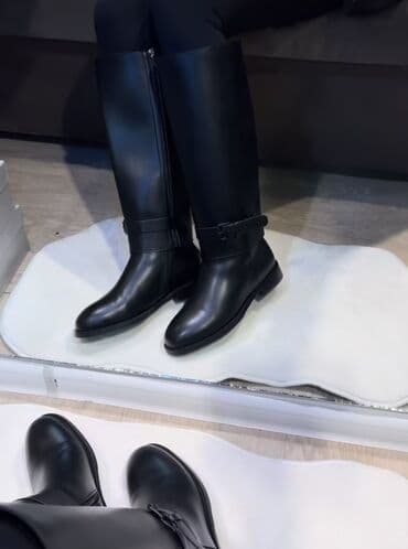 Сапоги: Сапоги-трансформеры Новые, 39 размер Не подошли по размеру Отдам за — 3