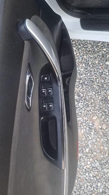 Kia Ceed: 2014 г., 1.6 л, Автомат, Бензин, Хэтчбэк — 5