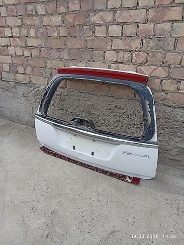 катафот на стрим: Крышка багажника Honda, Оригинал — 1