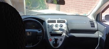 коробка на цивик: Автомобиль Honda Civic в кузове хэтчбек, серебристого цвета. Модель — 6