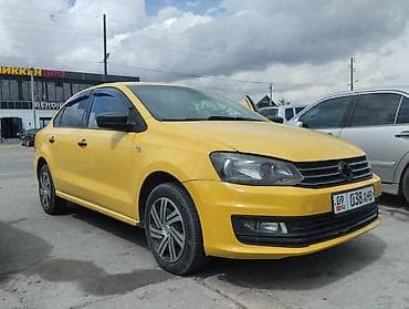mazda verisa: Volkswagen Polo: 2016 г., Механика, Седан — 6