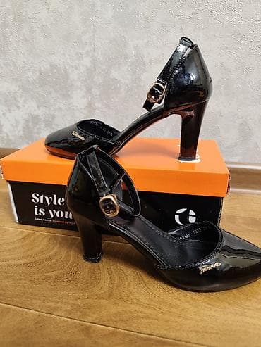 черные лакированные туфли женские: Лаковые туфли на каблуке - Материал: глянцевая эко‑кожа (лаковое — 1