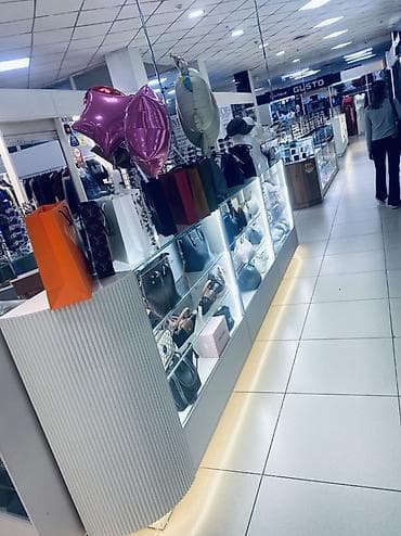 Кыймылсыз мүлк: Сдаю Аренду половина островок ТЦ KARAVAN - Формат: стеклянный — 3