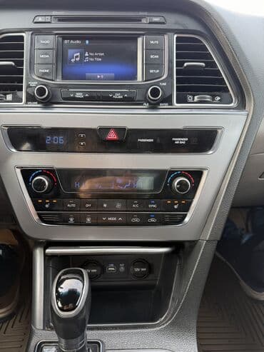 ford taurus: Hyundai Sonata: 2015 г., 2.4 л, Автомат, Бензин, Седан — 7