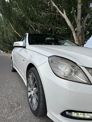 range over: Mercedes-Benz E-Class: 2012 г., 1.8 л, Автомат, Газ, Седан — 8