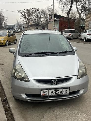 Honda Fit: 2002 г., 1.3 л, Автомат, Бензин