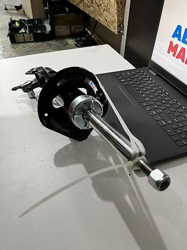 primera: Передний амортизатор Nissan 2007 г., Новый — 2