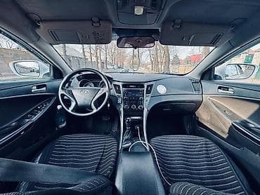нефть: Hyundai Sonata: 2012 г., 2 л, Автомат, Газ, Седан — 6