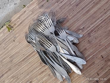 кружки набор: Продам столовые приборы СССР Большой набор: — ложки большие ~52 шт — — 5