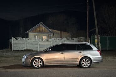 Toyota Avensis: 2004 г., 2 л, Автомат, Бензин, Универсал