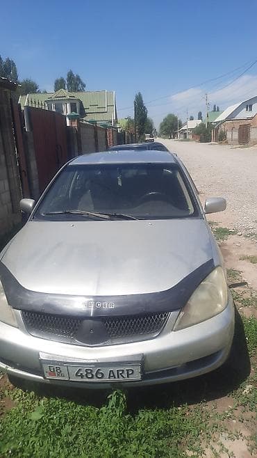 Унаа сатуу: Mitsubishi Lancer: 2001 г., 1.6 л, Кол менен иштөөчү, Седан — 4