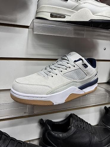 Кроссовки и спортивная обувь: Мужские кроссовки, 43, Jordan, Новый, цвет - Серый, Платная доставка — 3