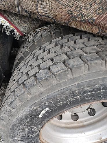 lada vesta: Тягач, Volvo, 1997 г., Без прицепа — 3