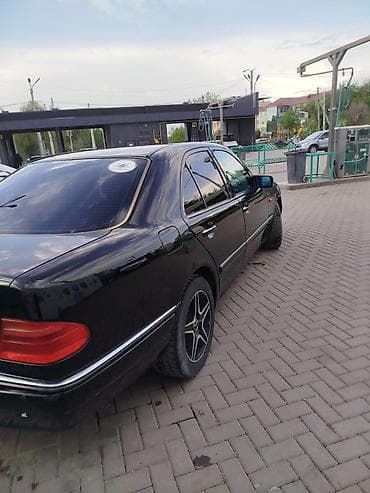 camry 2011: Mercedes-Benz E-Class: 1999 г., 3.2 л, Автомат, Бензин, Седан — 2