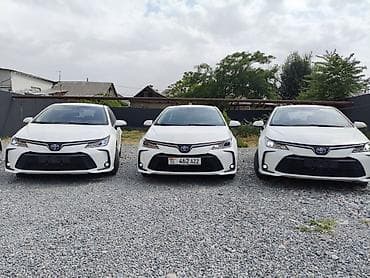 corolla 2022: Toyota Corolla: 2022 г., 1.8 л, Гибрид, Седан — 8