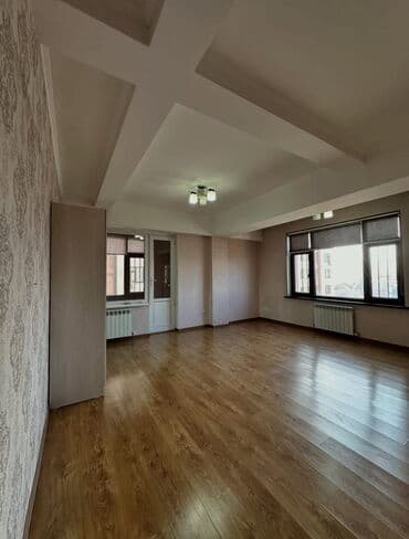 продаю связи с переездом: ⚜️Срочно продается большая просторная 1ком.кв ✳️Адрес — 4