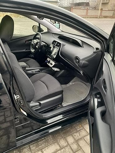 prius v: Toyota Prius: 2016 г., 1.8 л, Вариатор, Гибрид, Лифтбек — 4