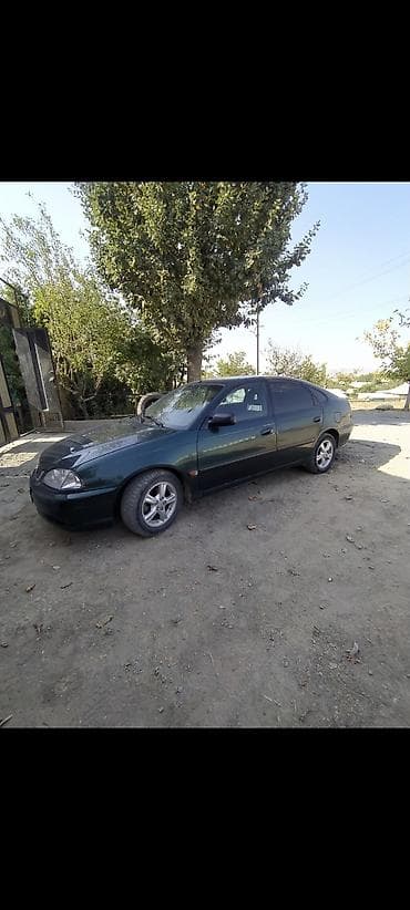 Toyota Avensis: 2002 г., Хетчбек — 1