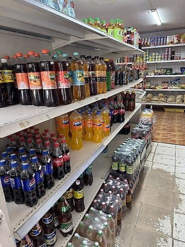 3: Достук Сдается продуктовый магазин Площадь: 50м2 С оборудованием — 7