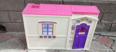 Оюнчуктар: Продается кукольный домик в хорошем состоянии . По всем вопросам — 5
