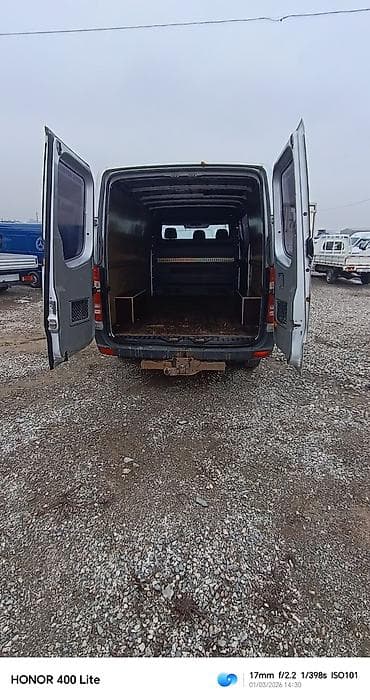 столбы бетонные: Легкий грузовик, Mercedes-Benz, Б/у — 5