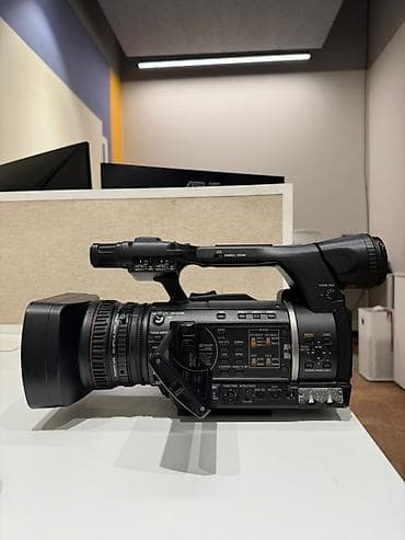 dvd usb: Профессиональная видеокамера Panasonic Ключевые особенности: - — 7