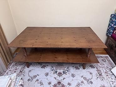 study table: Большой деревянный стол для зала Материал фанера, ножки — 3