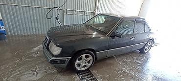 mers 220: Mercedes-Benz W124: 1993 г., 2.2 л, Механика, Бензин, Седан — 1