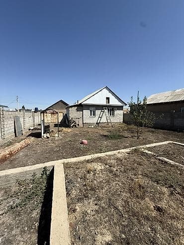 пекарский шкаф: Срочно ‼️ үй сатылат Бишкек Жм Кут Аэропорт тарапта 4 сотых тегереги — 5