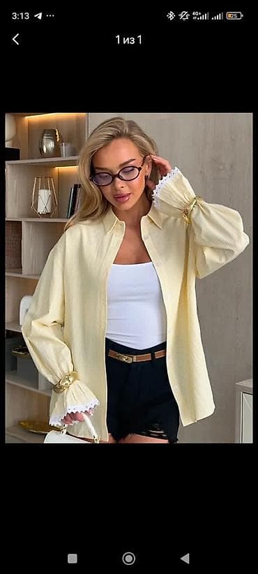 Женская рубашка-оверсайз светло‑желтого оттенка. - Фактурная ткань с