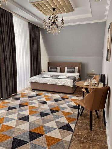 Номер в небольшом отеле с современным интерьером - Просторный номер с