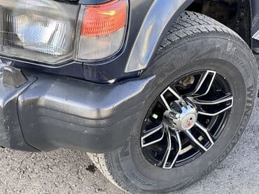 полироль авто: Mitsubishi Pajero: 1995 г., 2.5 л, Механика, Бензин, Внедорожник — 8