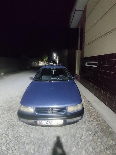 Volkswagen Passat Variant: 1994 г., 1.8 л, Механика, Бензин, Универсал