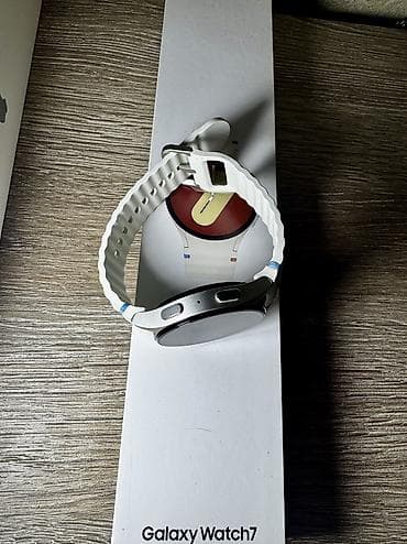 умные детские часы: Спортивные часы часы, Samsung (Galaxy Watch), GPS, Компас, Пульсометр, Водонепроницаемые, Оригинал, Синхронизация с другими устройствами, Женские, Б/у — 3