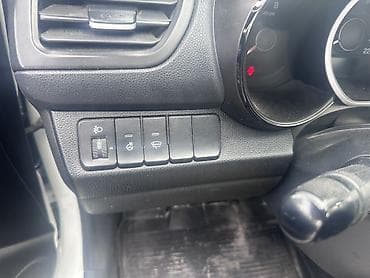 kia stringer: Kia Rio: 2017 г., Седан — 7