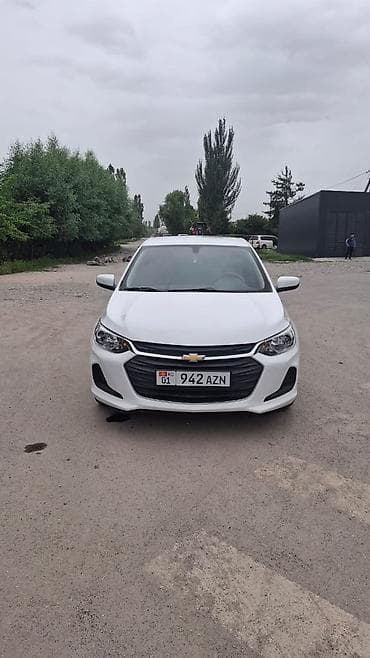 2020: Chevrolet Onix: 2020 г., 1 л, Автомат, Бензин, Седан — 2