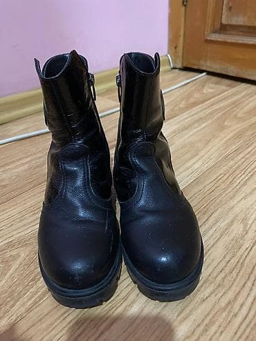 Балдар транспорту: Зимние сапоги для девочки Производство: Турция Размер: 32 Состояние — 2